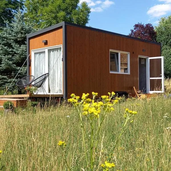 Tinyhaus in 16845 Manker mitten im Dorf tiny house，位于Fehrbellin的酒店