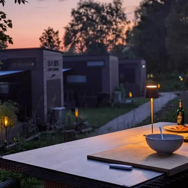 Tiny House Ithblick direkt am See，位于Salzhemmendorf的酒店