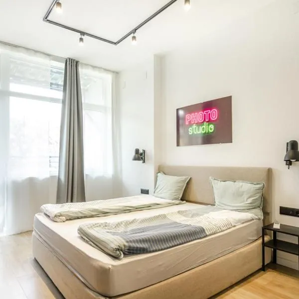 Viral 2 BR Photo Studio Loft,位于索非亚的酒店
