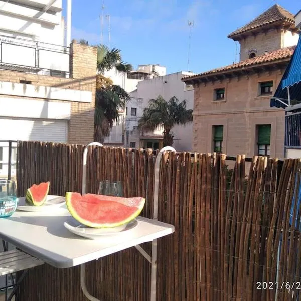 SITGES WELCOM HOME a summer flat in the heart of the village Sitges，位于锡切斯的酒店