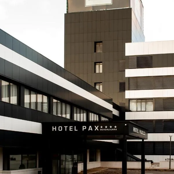 帕克斯瓜达拉哈拉酒店，位于Aldeanueva de Guadalajara的酒店