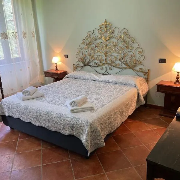 B&B Villa Rachele，位于Casaletto Spartano的酒店