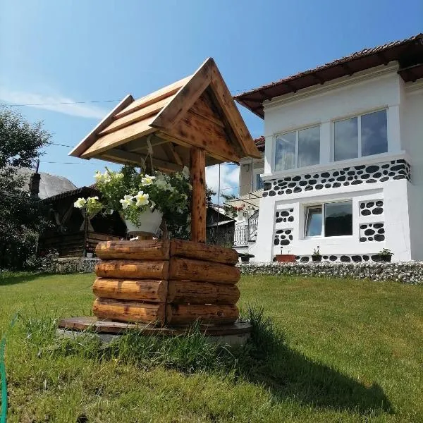 Casa M.A.R.A，位于Slămneşti的酒店
