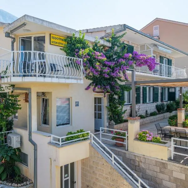 Apartments with a parking space Tucepi, Makarska - 6856，位于图彻皮的酒店