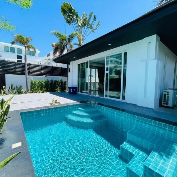 Palm Oasis Pool Villa by Pattaya Holiday，位于乔木提恩海滩的酒店