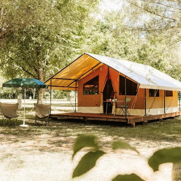 Camping Onlycamp Domelin，位于博福特的酒店