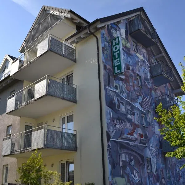 瑞莱克斯酒店，位于Überlingen am Ried的酒店