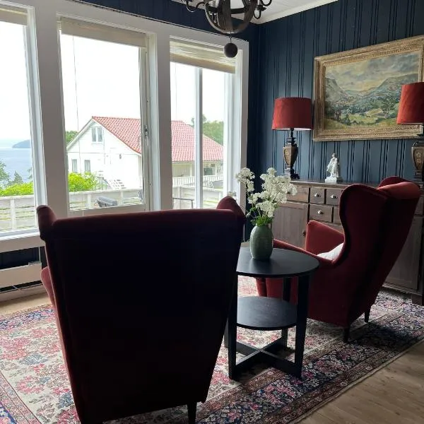 Moldegaard Farmhouse - Apartment A，位于Haugen的酒店