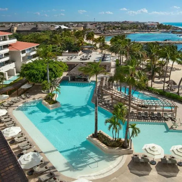 Dreams Aventuras Riviera Maya - All Inclusive，位于阿文图拉斯港的酒店
