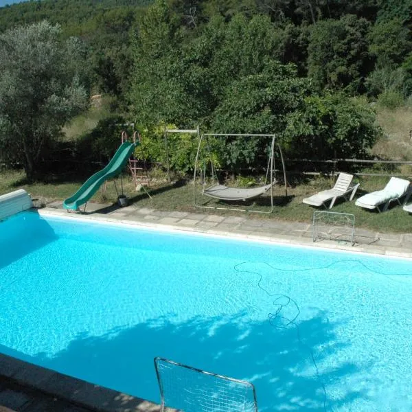 Maison d'hôtes éco-responsable avec piscine 6X12m，位于Châteaudouble的酒店