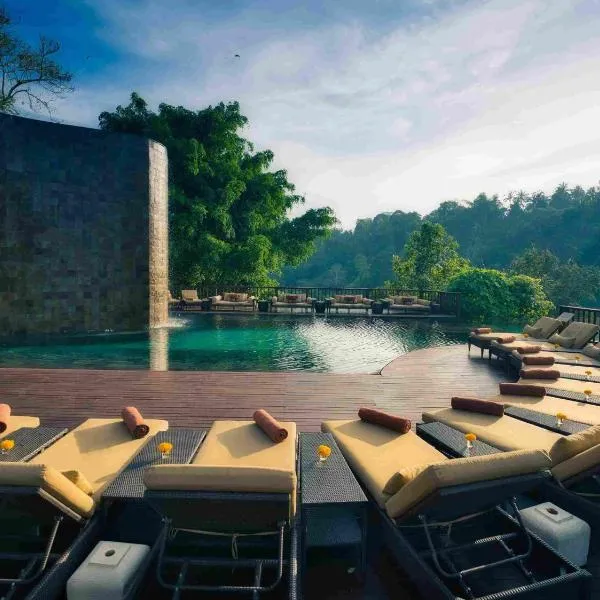巴厘岛空中花园别墅，位于帕洋安的酒店