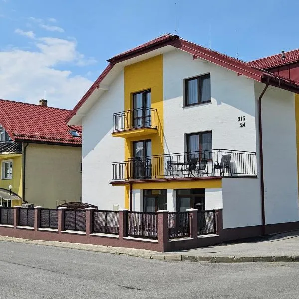 Comenius Apartments - Apartmány na rohu，位于Bžany的酒店