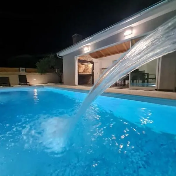 Kuca za odmor Feniks，位于波拉卡的酒店