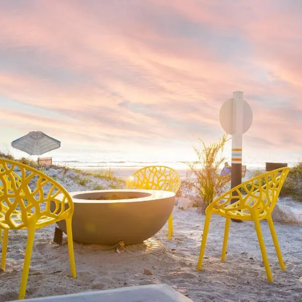 Sunburst Inn- Indian Shores Beach，位于马德拉岛海滩的酒店