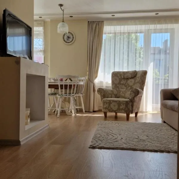 Cozy centre apartment KKE，位于文茨皮尔斯的酒店