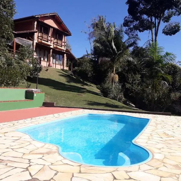 Casa com churrasqueira piscina privativa em São Pedro da Serra - Perto de Lumiar，位于Barra Alegre的酒店