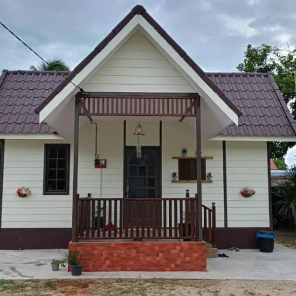 Sue Cottage Homestay，位于Jertih的酒店