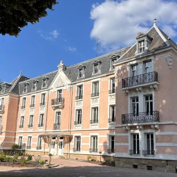 La Souveraine，位于Claudon的酒店