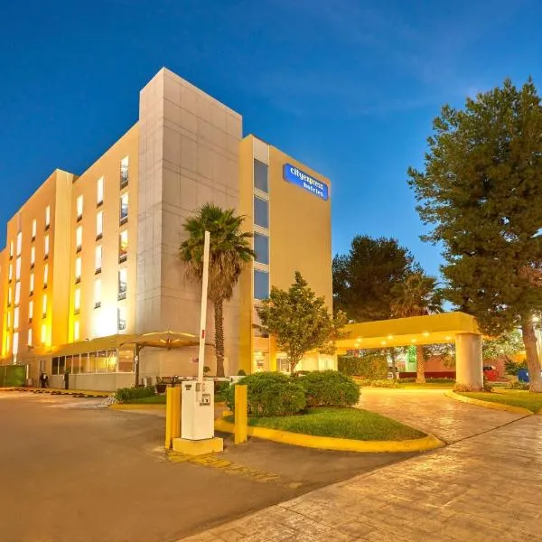 都市快车萨尔蒂洛诺特酒店，位于阿特阿加的酒店