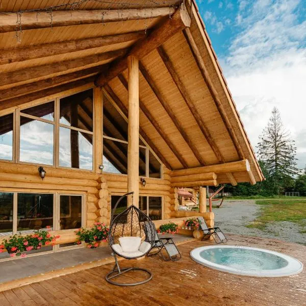 Rustic Chalet，位于Călăţele的酒店