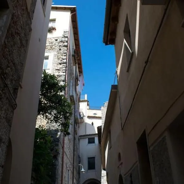 San Martino [Old Town Apartment - Itri]，位于伊特里的酒店