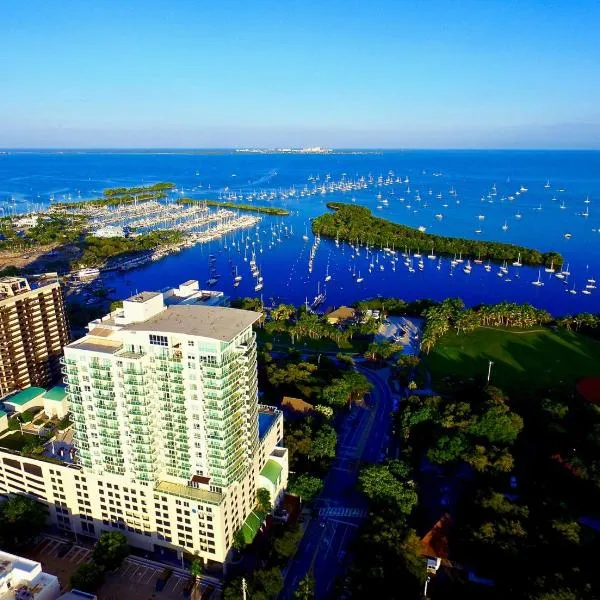 iCoconutGrove - Luxurious Vacation Rentals in Coconut Grove，位于迈阿密的酒店