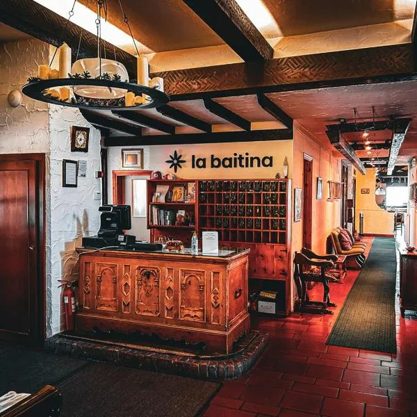 Hotel Ristorante La Baitina，位于阿夏戈的酒店