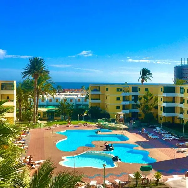 Tropicalife Resort，位于英格兰海滩的酒店