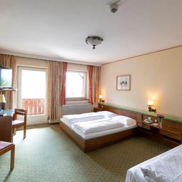 Hotel Gasthof Lercher，位于Rinegg的酒店