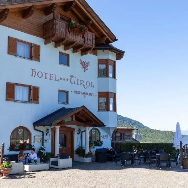 Hotel Tirol- Natural Idyll，位于Valfloriana的酒店