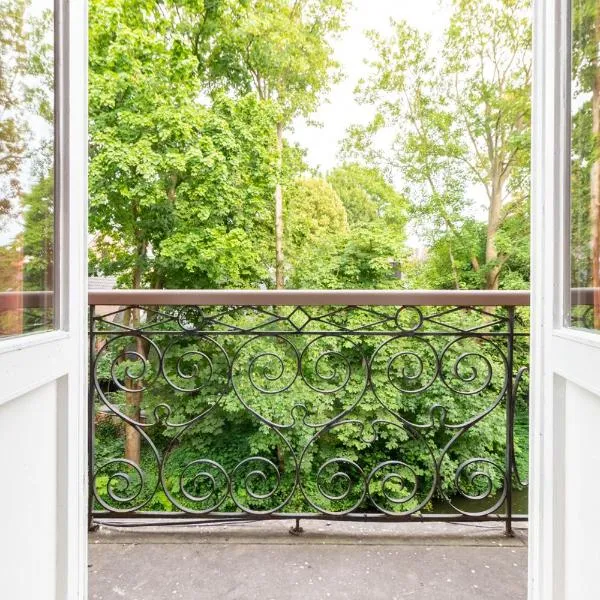 Hotel Entree - Canal View Bruges，位于布鲁日的酒店