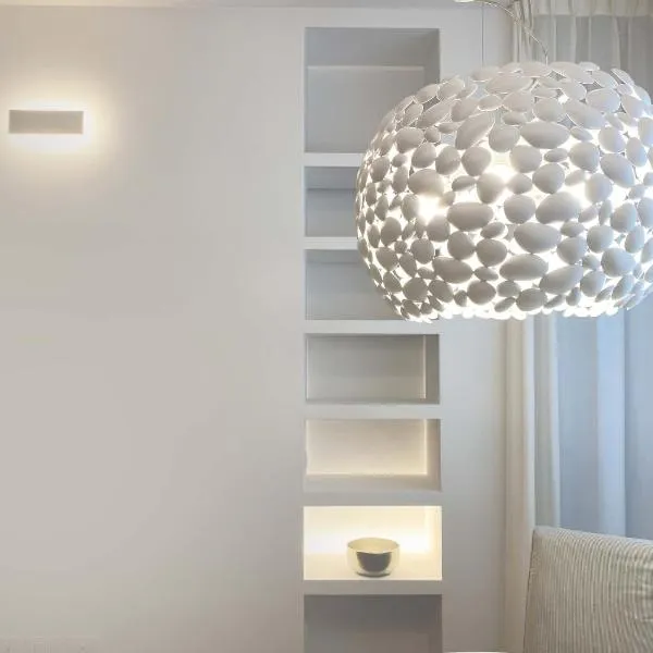 The window on the theatre and the cathedral - Luxury apartment，位于科莫的酒店