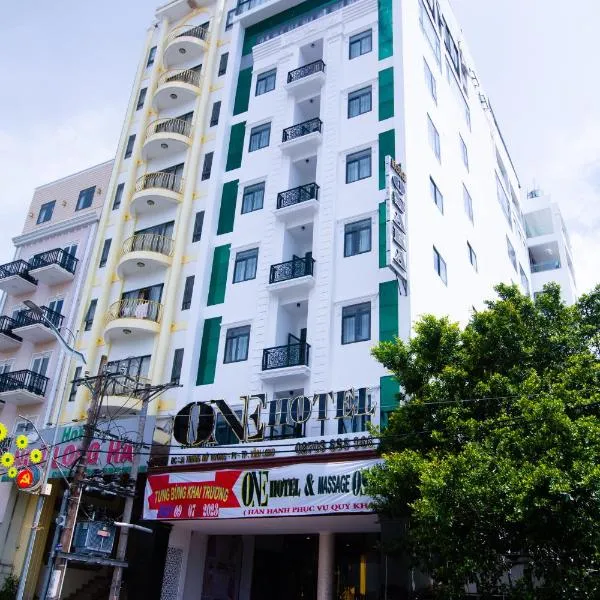 ONE HOTEL，位于Ấp Mỹ Thới (5)的酒店