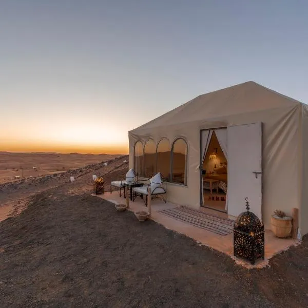 Soleil Camp & Camel Trekking，位于梅尔祖卡的酒店