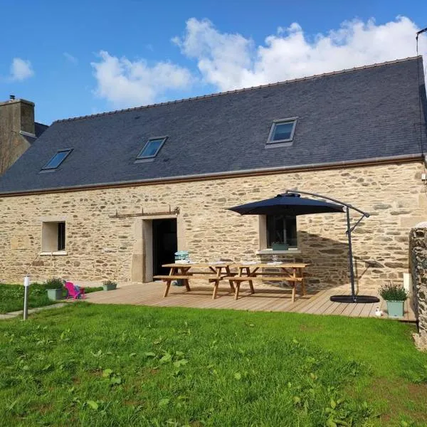 Gîte de famille proche de la mer trédarzec，位于Trédarzec的酒店