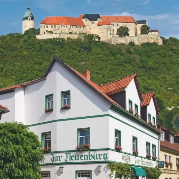 Pension Zur Neuenburg，位于弗赖堡的酒店