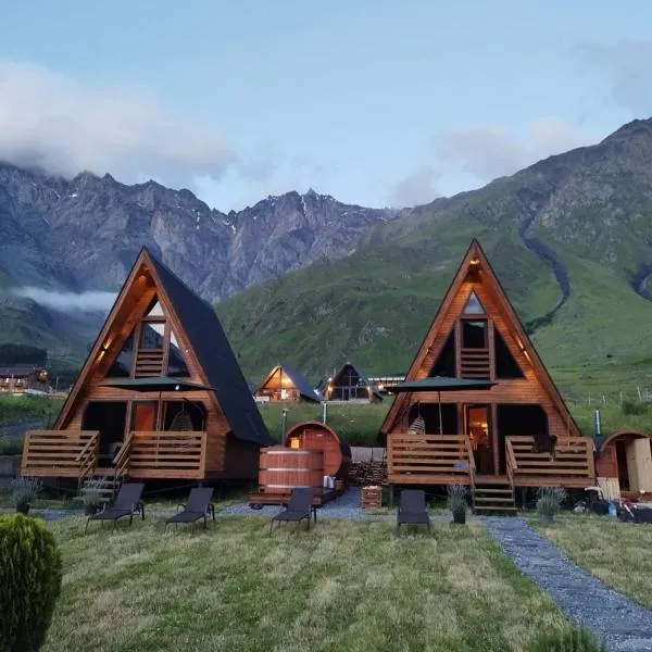 Kazbegi Spa Resort Cottages，位于卡兹贝吉的酒店