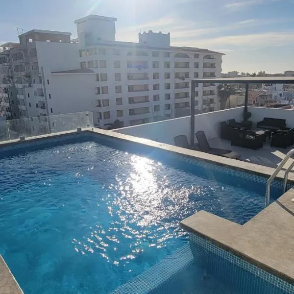 New Luxury Condo，位于马萨特兰的酒店