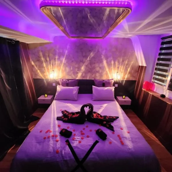 Caen, Tu m'aimes - Suite Romantique，位于凯恩的酒店