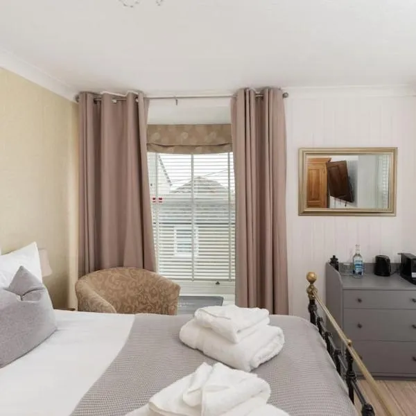 Room 3 Hotel style Double bedroom in Marazion，位于马拉扎恩的酒店