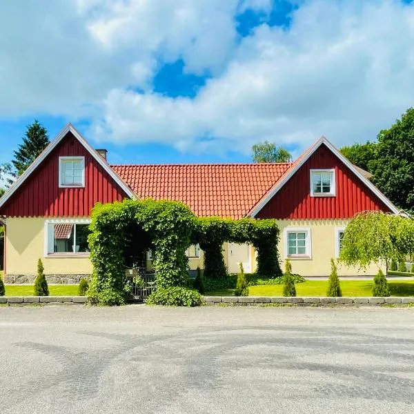 Alex's Family Villa，位于Vollsjö的酒店