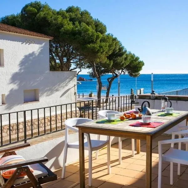 Salitres Increíbles vistas a 50m de la playa，位于塔马留的酒店