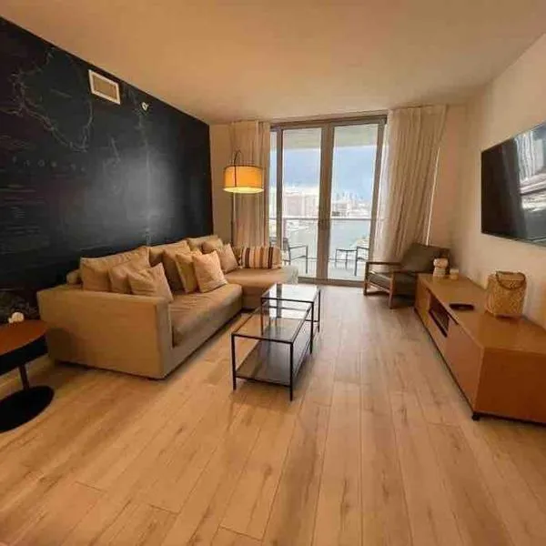 Cozy Beach Apartment with Full Kitchen -A，位于哈兰代尔海滩的酒店