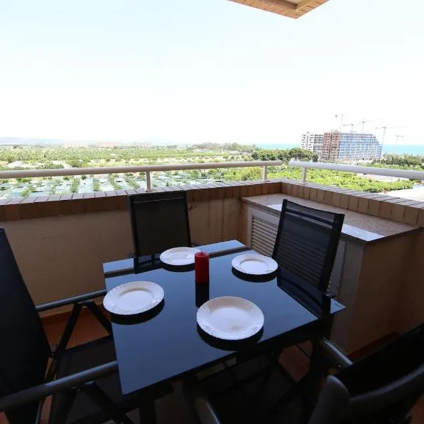 Apartamento con vistas al mar y montaña，位于奥罗佩萨德尔马的酒店