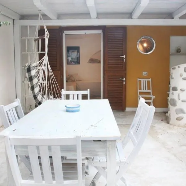 Marbnb Appartamenti Ponza Centro porto Appartamento Dependance，位于蓬扎的酒店