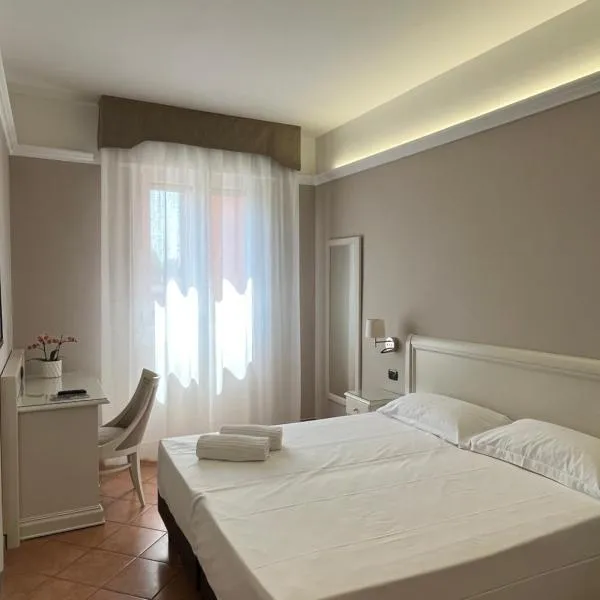 阿谷拉酒店，位于Ponte Samoggia的酒店