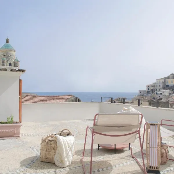 AmalfiRa Luxury Seaview Rooftop，位于阿马尔菲的酒店
