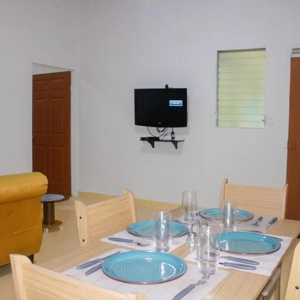 Quédate 4, paga 3 Céntrico, cómodo en Comayagua，位于科马亚瓜的酒店