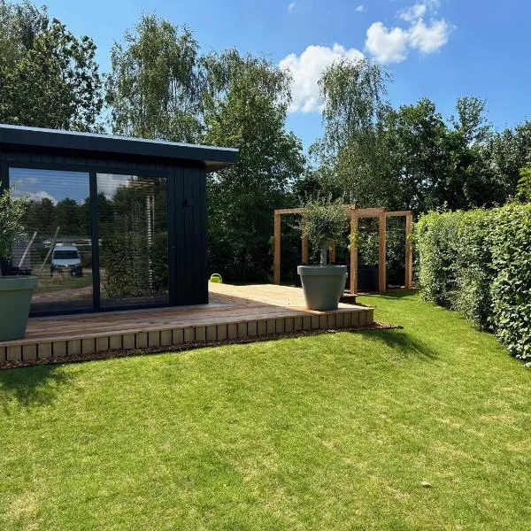 Chalet de Blauwe regen，位于Balkbrug的酒店