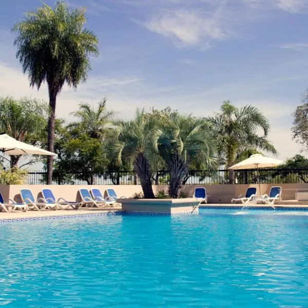 卡西诺赌场旅游酒店，位于Colonia Benítez的酒店